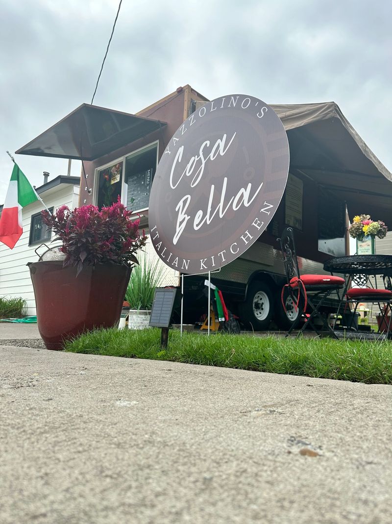 11 Italian Spots in Oregon Locals Promise Are Worth Every Single Bite - Decor Hint 4. Yazzolino’s Cosa Bella Italian Kitchen
