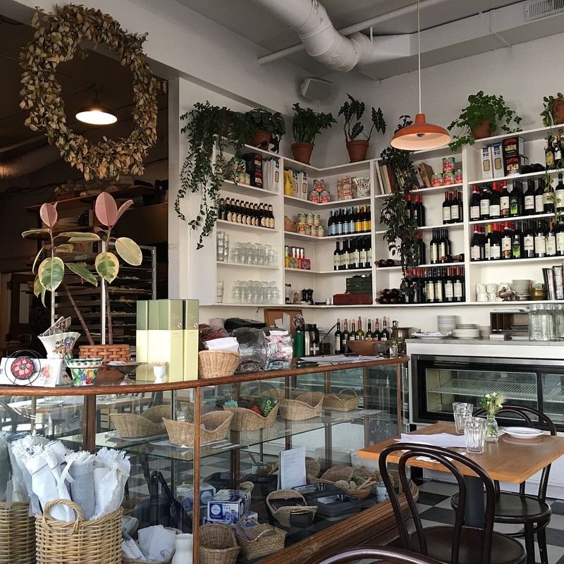 11 Italian Spots in Oregon Locals Promise Are Worth Every Single Bite - Decor Hint 7. Luce
