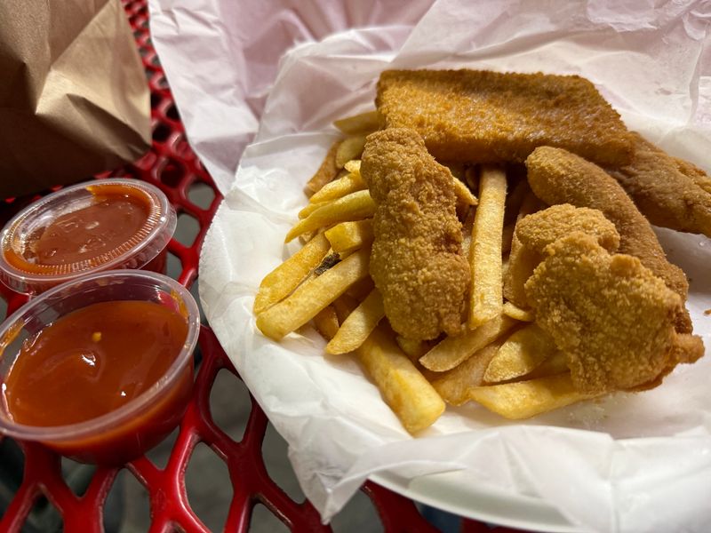 8 Fried-Fish Restaurants In Arizona That Are Worth Hitting The Road For - Decor Hint Pete’s Fish & Chips