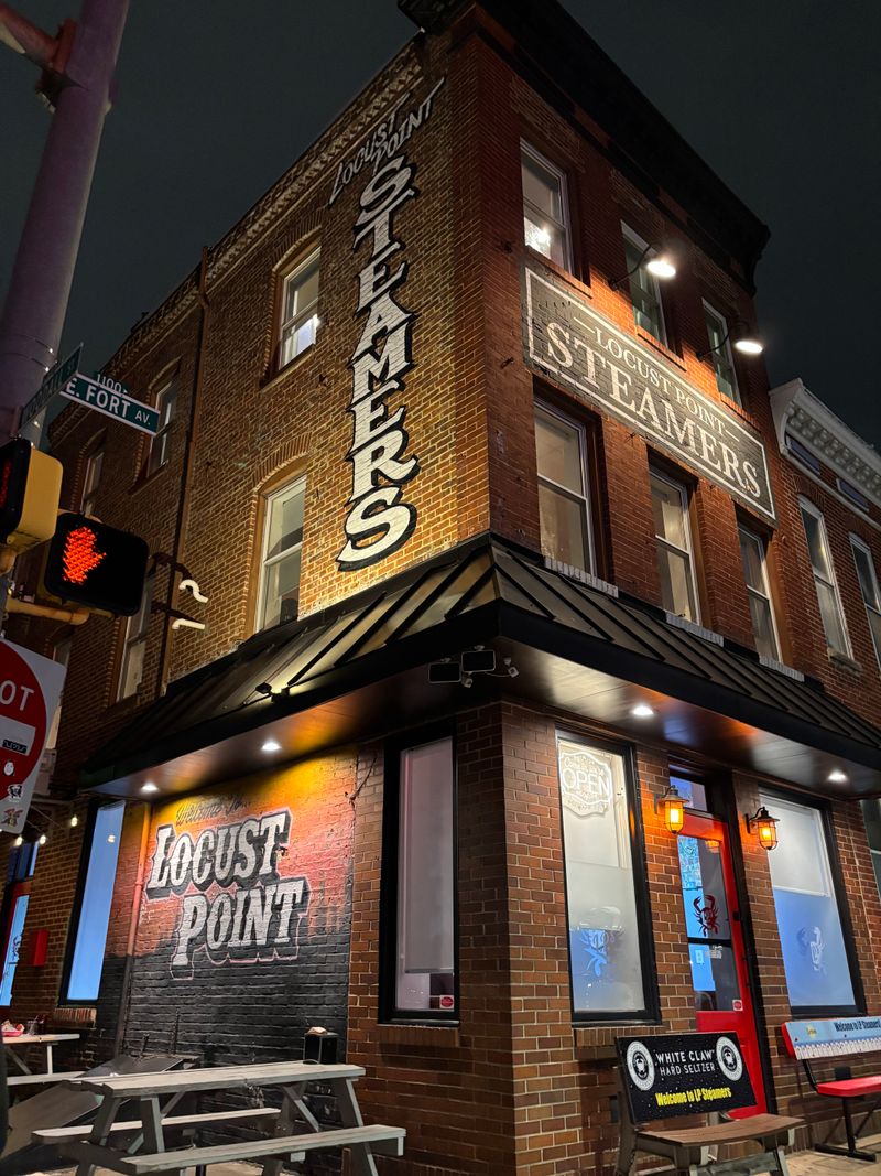 12 Maryland Seafood Restaurants That Serve Bold Flavors With No Fuss - Decor Hint LP Steamers