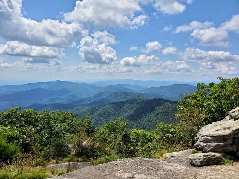 17 Georgia Overlooks Offering Stunning Views Locals Can't Get Enough Of - Decor Hint Blood Mountain Overlook