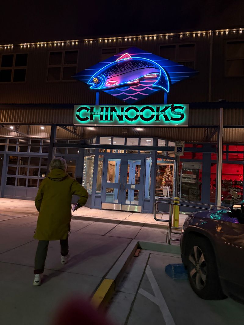 15 Washington Eateries Where The Fried Fish Plate Is The Star Of The Menu - Decor Hint Chinook's at Salmon Bay