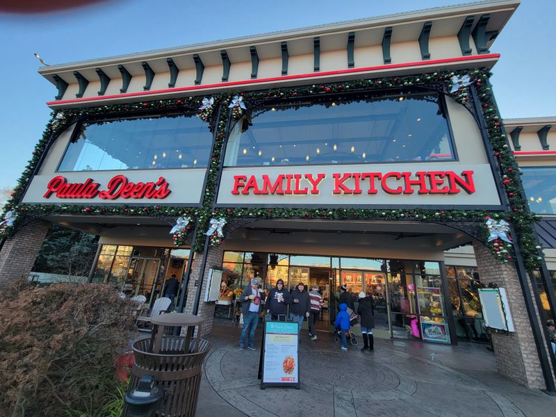 These 16 Tennessee All You Can Eat Buffets Are The Ultimate Fall Foodie Road Trip - Decor Hint Paula Deen's Family Kitchen