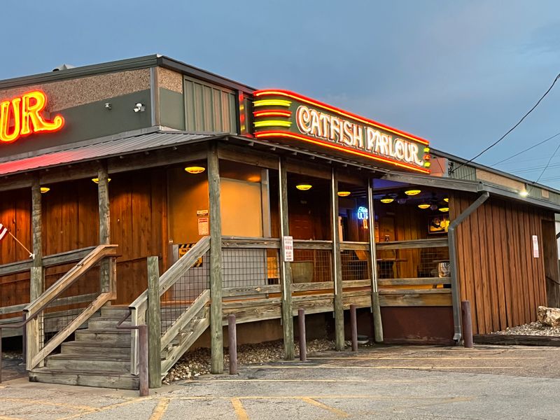 16 Texas Fish Fry Joints That Keep Locals Coming Back Every Friday For Southern Charm - Decor Hint Catfish Parlour South – Austin