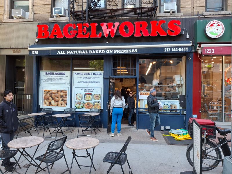 11 Florida Bagel Shops So Popular They're Emptied Out Before Noon - Decor Hint BagelWorks