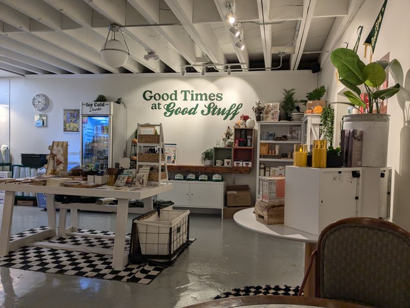 11 Florida Bagel Shops So Popular They're Emptied Out Before Noon - Decor Hint Stuff A Bagel