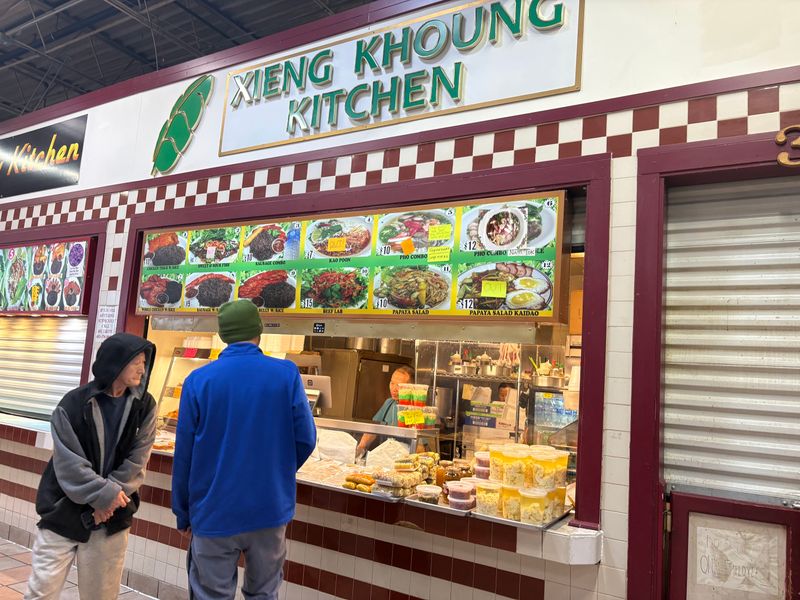 10 Off-The-Radar Minnesota Eateries Always Packed With Diners - Decor Hint HmongTown Marketplace Food Stalls