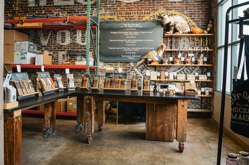 Askinosie Chocolate In Springfield, Missouri Is A Must-Visit For Chocolate Lovers - Decor Hint Direct Trade Relationships Build Stronger Communities