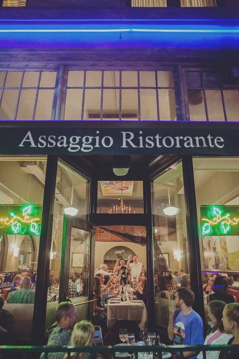 11 Italian Restaurants In Washington That Feel Straight Out Of The Old Country - Decor Hint Assaggio Ristorante