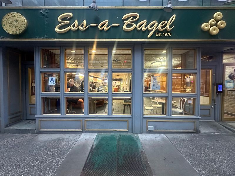 Essa Bagel