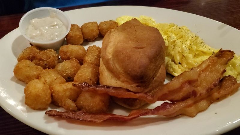 J. Render’s Southern Table & Bar