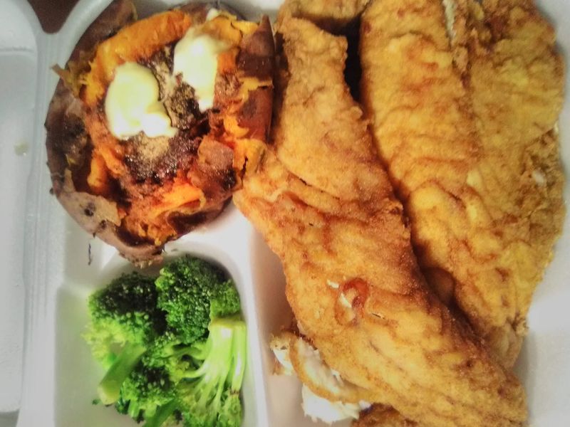 Friday's 1890 Seafood & BBQ