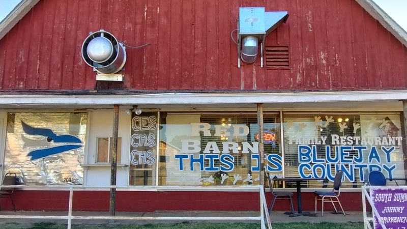 14 Secret Iowa Restaurants That Locals Keep To Themselves - Decor Hint The Red Barn Family Restaurant