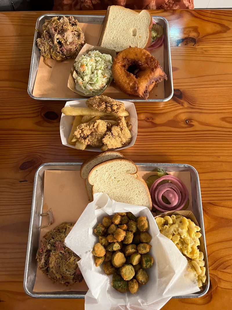 South Carolina Fried Chicken Joints Locals Pack Out Daily - Decor Hint Melvin's BBQ