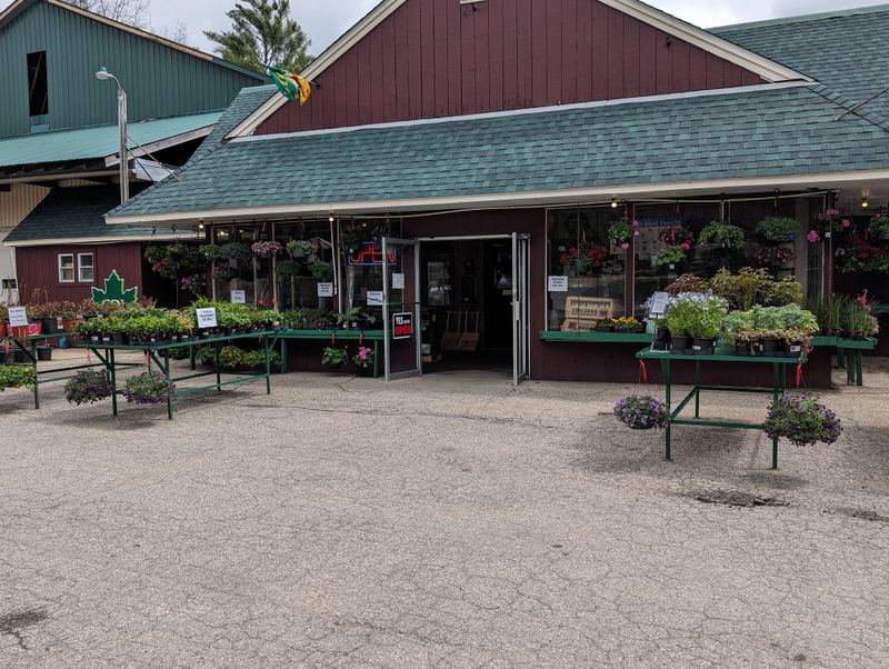 10 Maine Cider-Donut Stands That Make Winter Worth The Trip - Decor Hint Gile's Family Farm