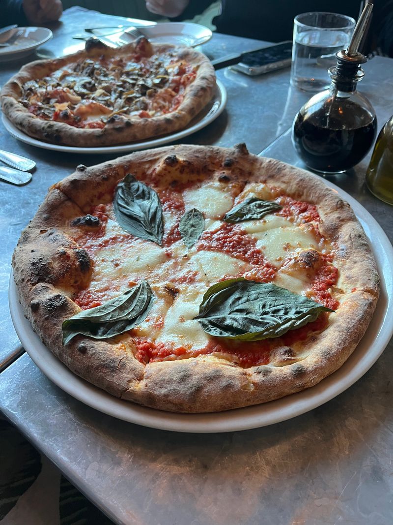 9 Rhode Island Pizza Destinations Where Coastal Flavor Rewards Every Mile - Decor Hint Pasta Beach