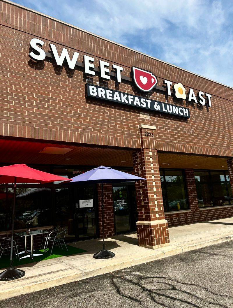 12 Brunch Destinations That Define Naperville's Local Flavor - Decor Hint Sweet Toast Café