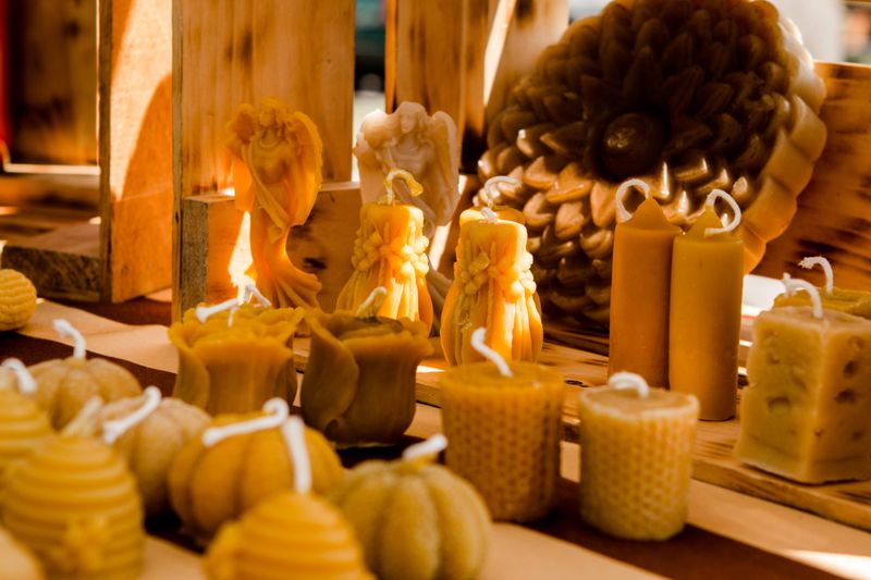 South Carolina Craft Fairs That Will Completely Transform Your Holiday Shopping - Decor Hint Trailblazer Christmas Market (Travelers Rest)