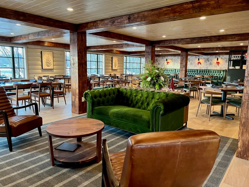 Karl's Cabin Restaurant & Banquets