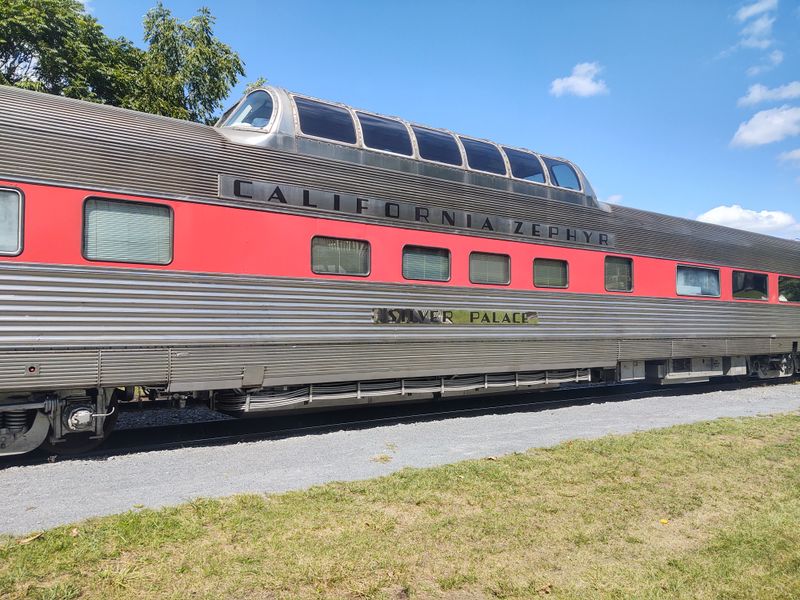 12 Magical Ways To Enjoy Colorado's Cascade Canyon Winter Train Ride - Decor Hint Pre-Ordered Boxed Lunches