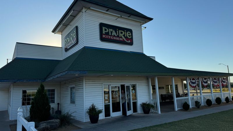 Minnesota Fried Catfish Joints That Turn Long Drives Into Easy Decisions - Decor Hint Prairie Kitchen