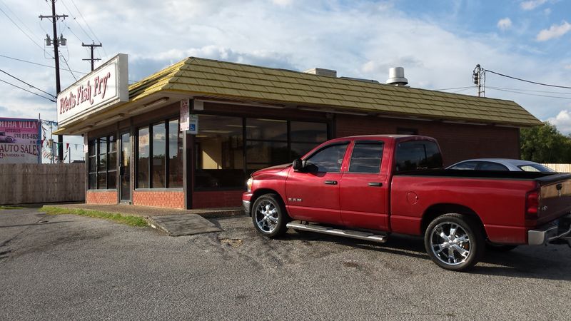 16 Texas Fish Fry Joints That Keep Locals Coming Back Every Friday For Southern Charm - Decor Hint Fred's Fish Fry – San Antonio