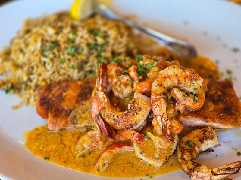 16 Texas Fish Fry Joints That Keep Locals Coming Back Every Friday For Southern Charm - Decor Hint Pappadeaux Seafood Kitchen – Fort Worth