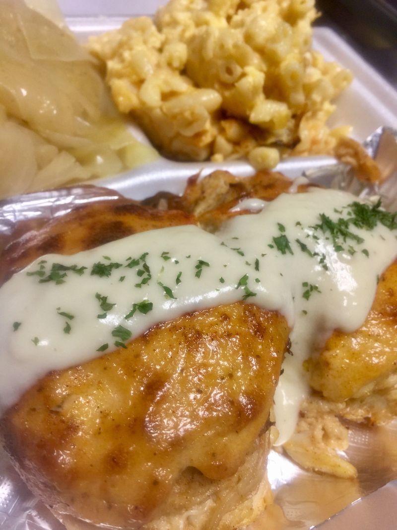 Maryland Soul Food Treasure Where Every Bite Feels Like Home - Decor Hint Mac and Cheese That Tastes Like Somebody's Grandmother Made It