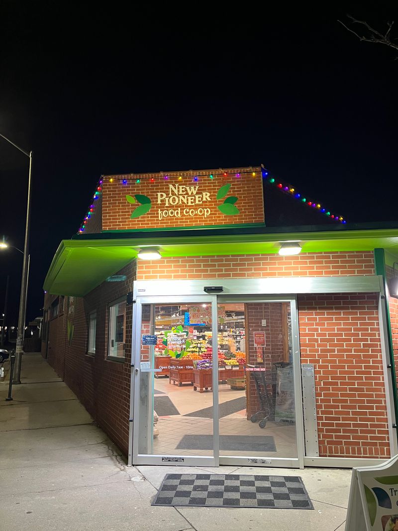 New Pioneer Food Co-Op