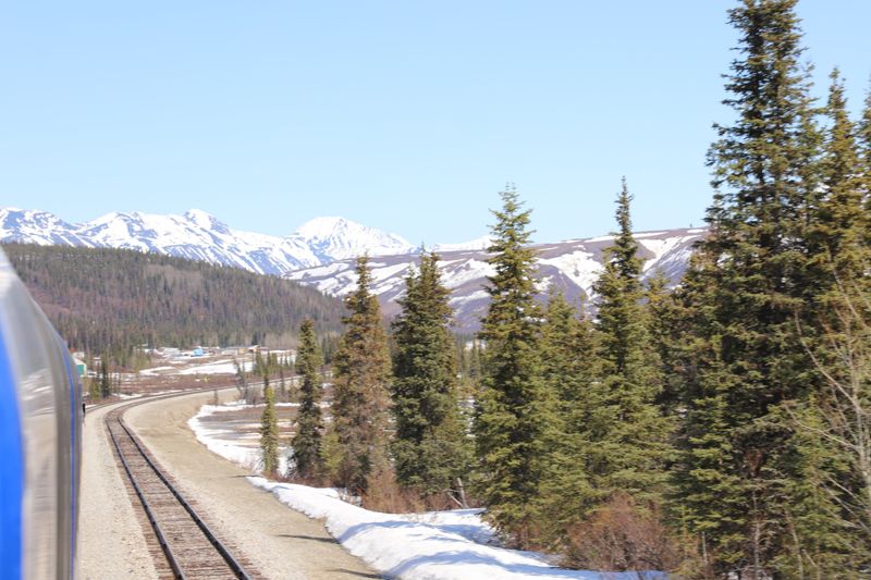 Chase The Northern Lights On The Scenic Aurora Winter Train Ride Through Alaska's Wilderness - Decor Hint The Route Spans 356 Miles Of Untamed Wilderness