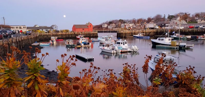 13 Must-Visit Coastal Towns In Massachusetts That Draw Crowds Every Summer - Decor Hint Rockport