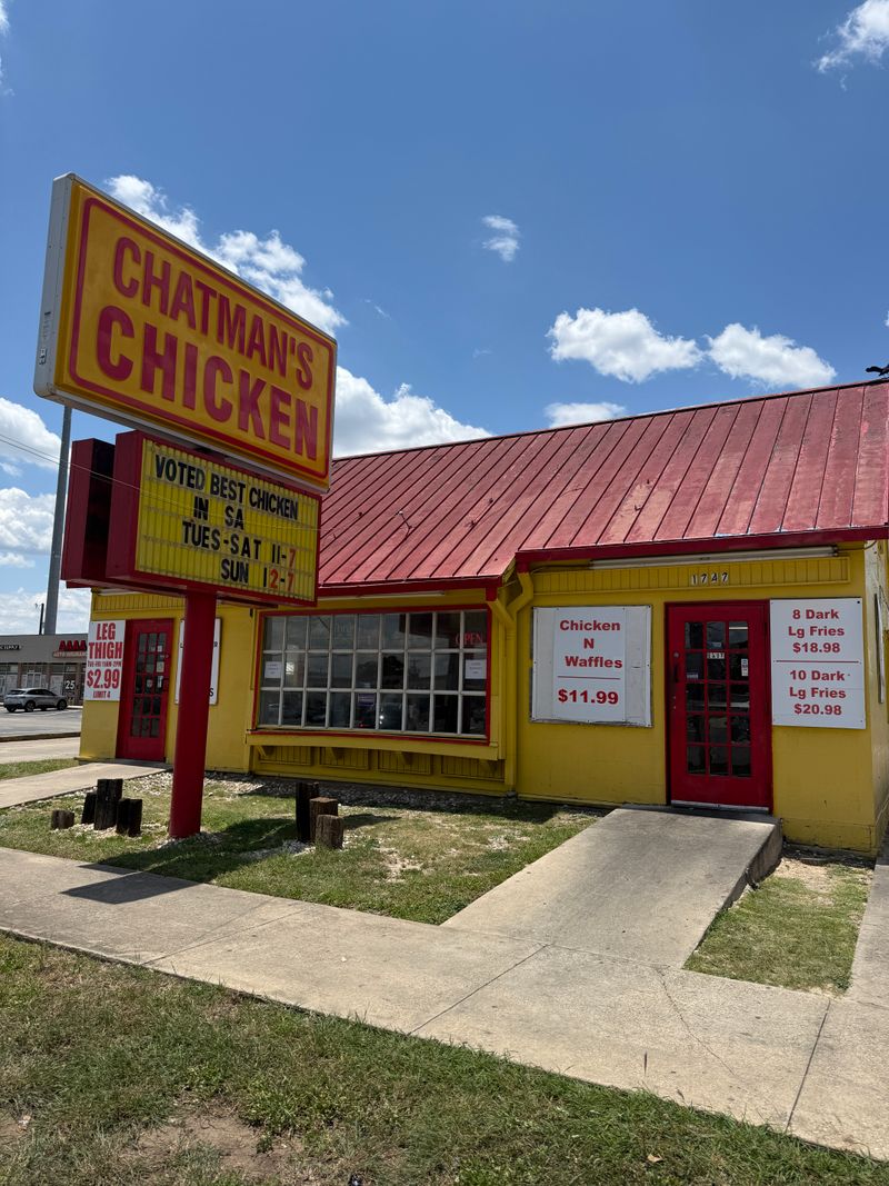 18 Texas Fried Chicken Places Where Family Pride Shows In Every Crispy Plate - Decor Hint Chatman's Chicken