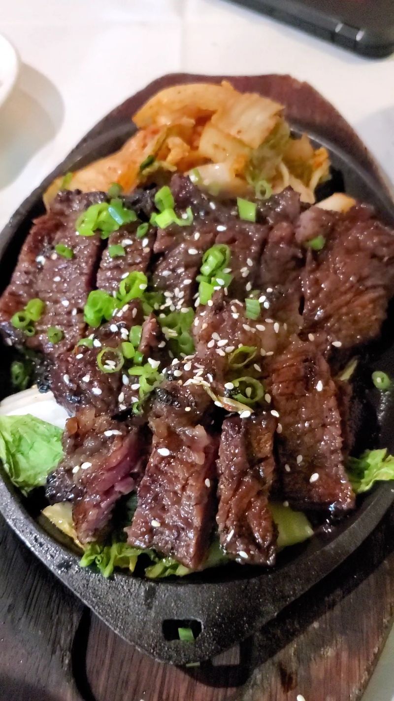 10 Hawaii BBQ Spots Keeping Old-School Smoking Traditions Alive - Decor Hint Side Street Inn