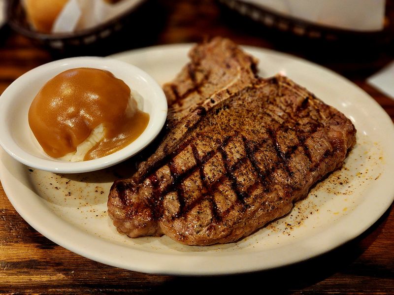 11 Lesser-Known Oklahoma Restaurants That Quietly Steal The Show - Decor Hint Cattlemen's Steakhouse