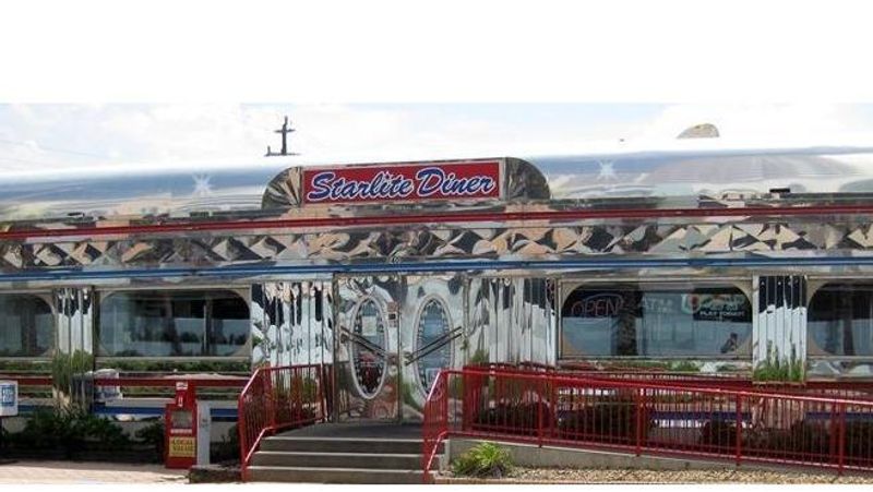 19 Florida Diners Filling Plates With True Southern-Style Favorites - Decor Hint Starlite Diner
