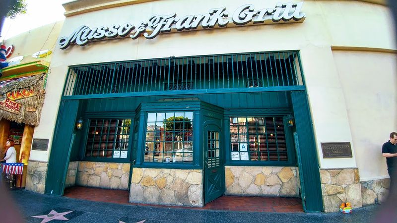 14 Beloved California Restaurants That Nailed One Dish And Never Looked Back - Decor Hint Musso & Frank Grill