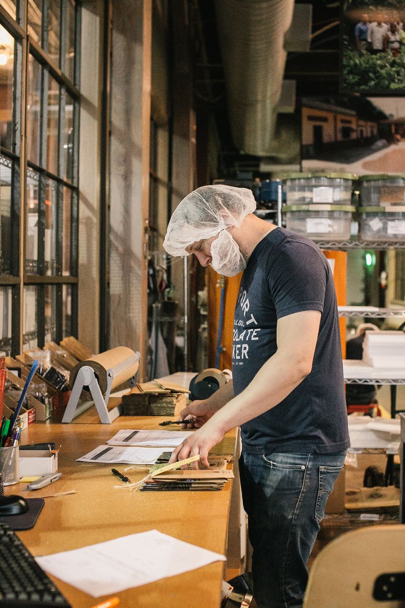 Askinosie Chocolate In Springfield, Missouri Is A Must-Visit For Chocolate Lovers - Decor Hint Factory Tours Reveal The Magic Behind The Chocolate