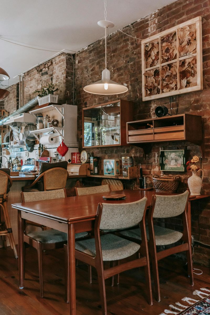 Dining Room Styling Secrets That Never Go Out Of Style In Georgia - Decor Hint Mix Chair Styles Thoughtfully