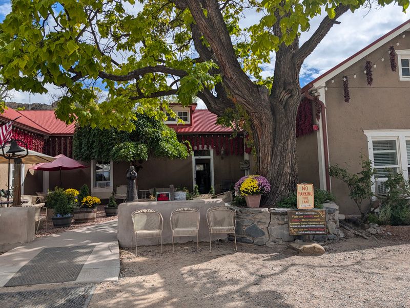 Green Chile Restaurants In New Mexico Locals Swear By - Decor Hint Rancho De Chimayó