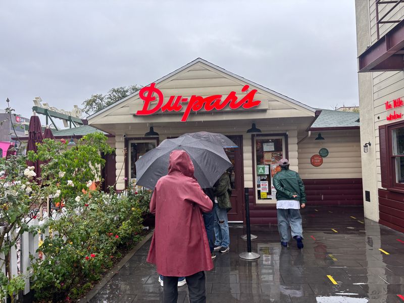 Du-Par's Restaurant & Bakery