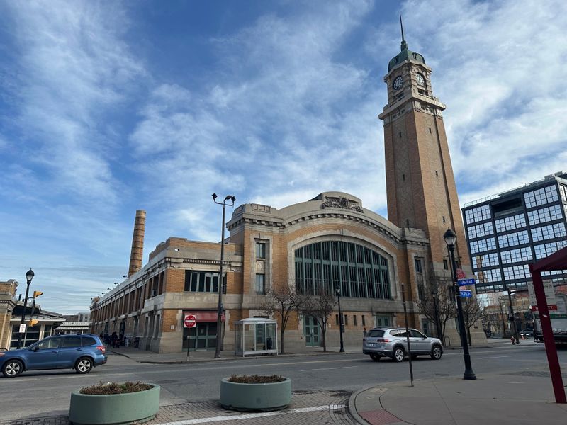 15 Hidden Treasures In Cleveland Ohio That Only Locals Know About - Decor Hint West Side Market