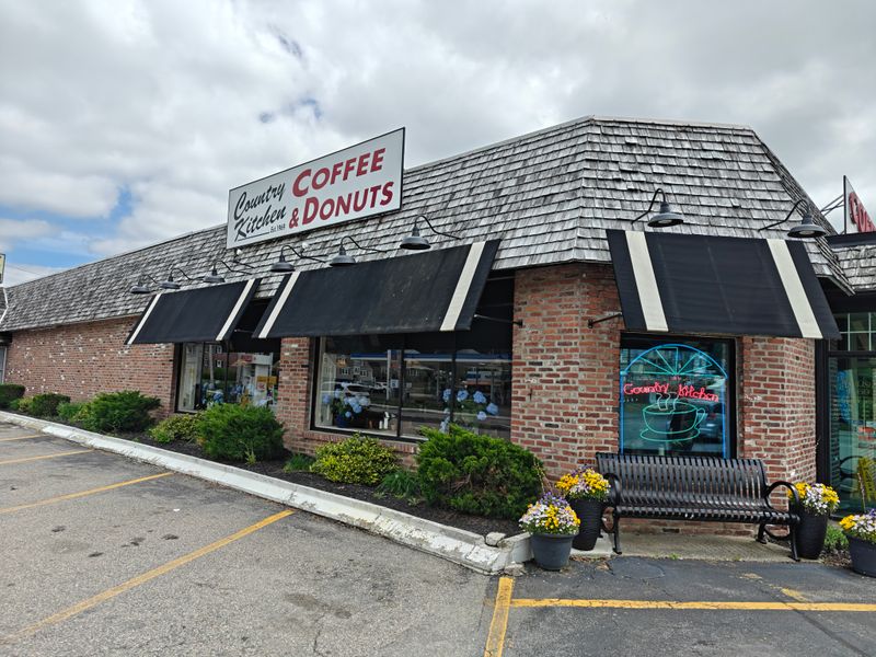 Country Kitchen Donuts