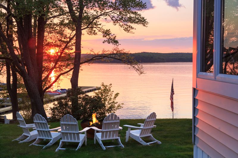 15 Pennsylvania Lakeside Restaurants Offering Relaxing Water Views - Decor Hint Silver Birches