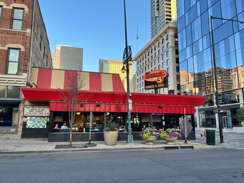 Colorado Buffets Dishing Up Homey Flavors With A High-Altitude Twist - Decor Hint Sam's No. 3