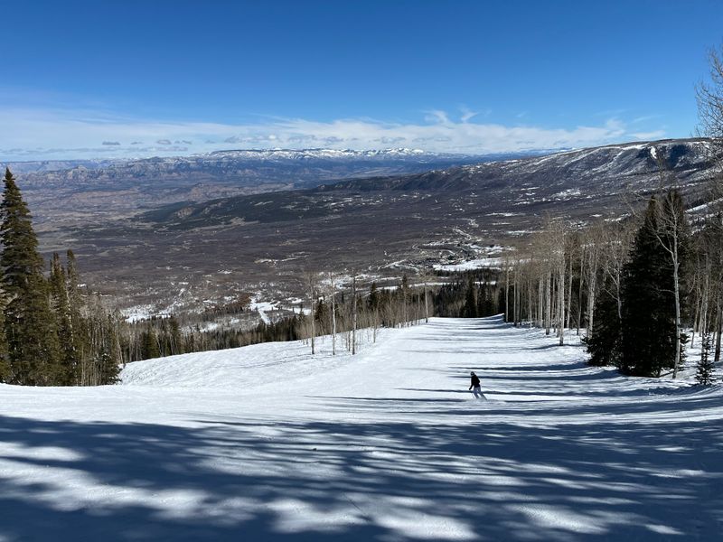 18 Colorado Ski Resorts & Mountain Towns That Promise The Ultimate Winter Escape - Decor Hint Powderhorn Mountain Resort