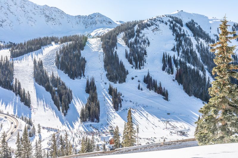 16 Ski Towns In Colorado And Utah That Are At The Top Of Winter Bucket Lists - Decor Hint Arapahoe Basin, Colorado