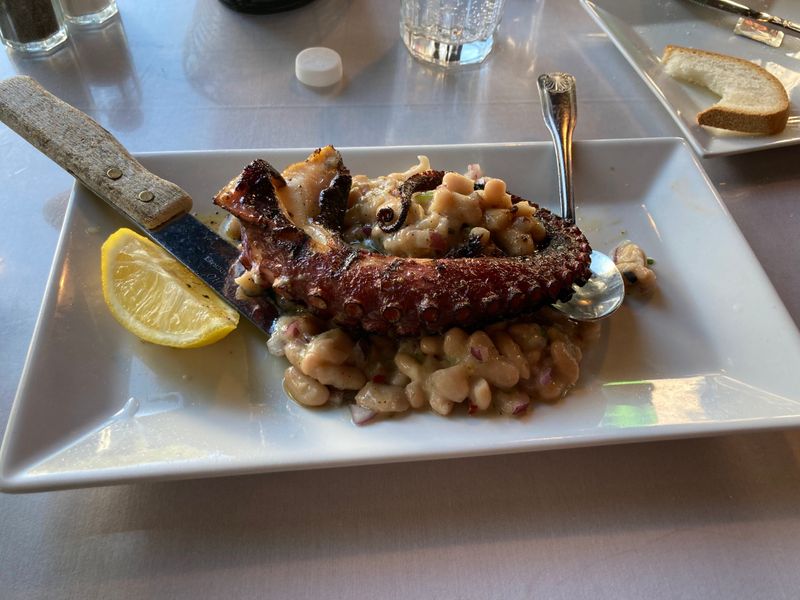 Cash-Only Policy Keeps Things Traditional