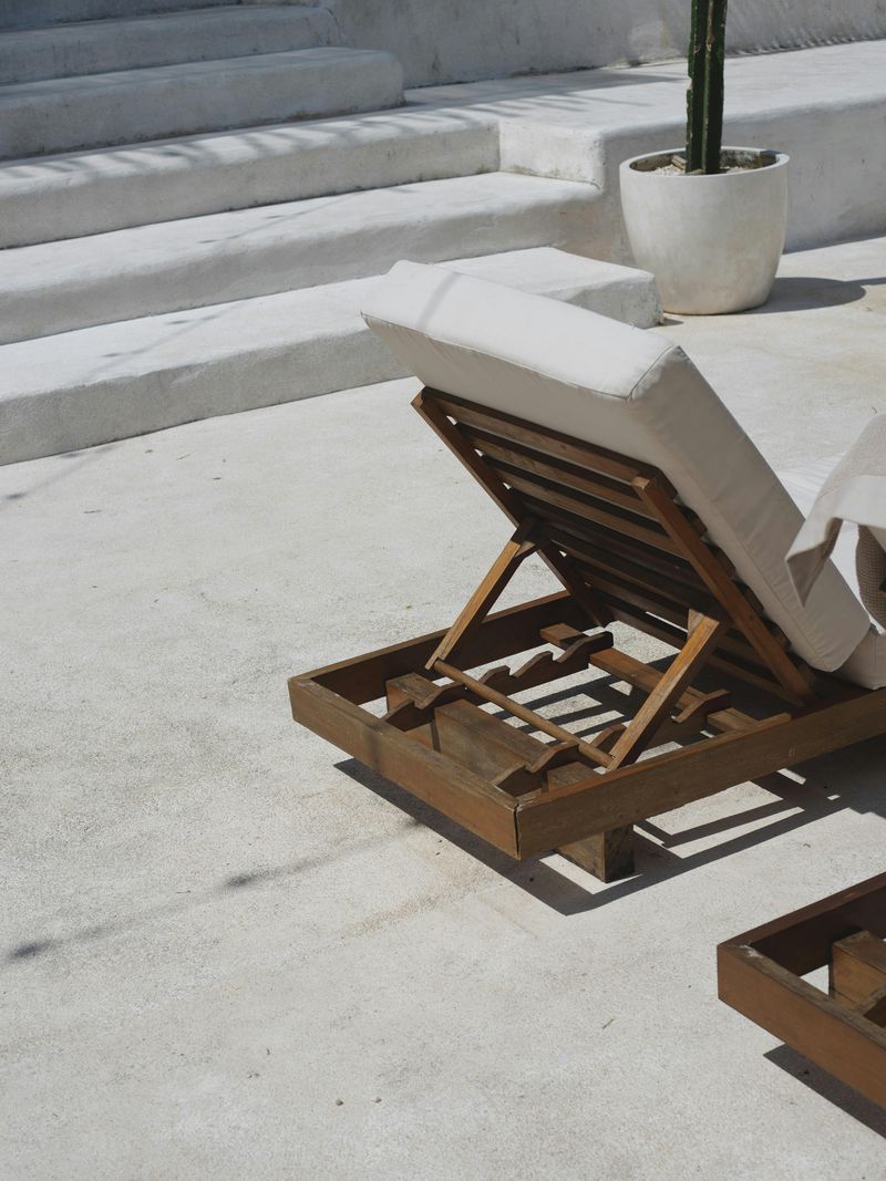 Minimalist Huntington Beach Design