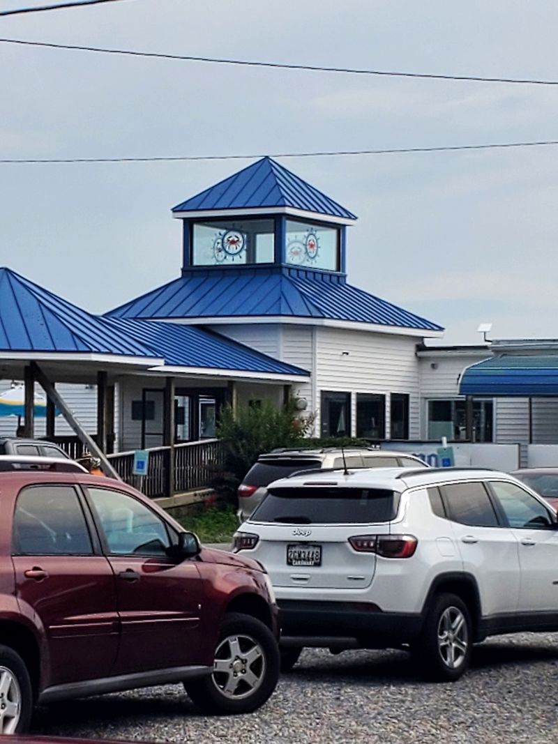15 Maryland Seafood Shacks Only Locals Know For Steamed Crabs And Old Bay Magic - Decor Hint Captain Billy's Crab House