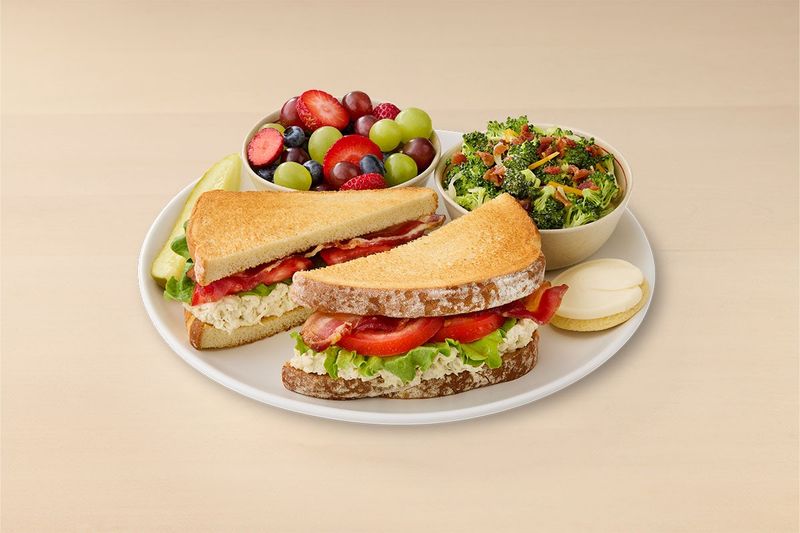 New Year New Flavors Driving The Restaurant Trends Defining 2026 In Texas - Decor Hint Garden-Fresh Herbal Creations